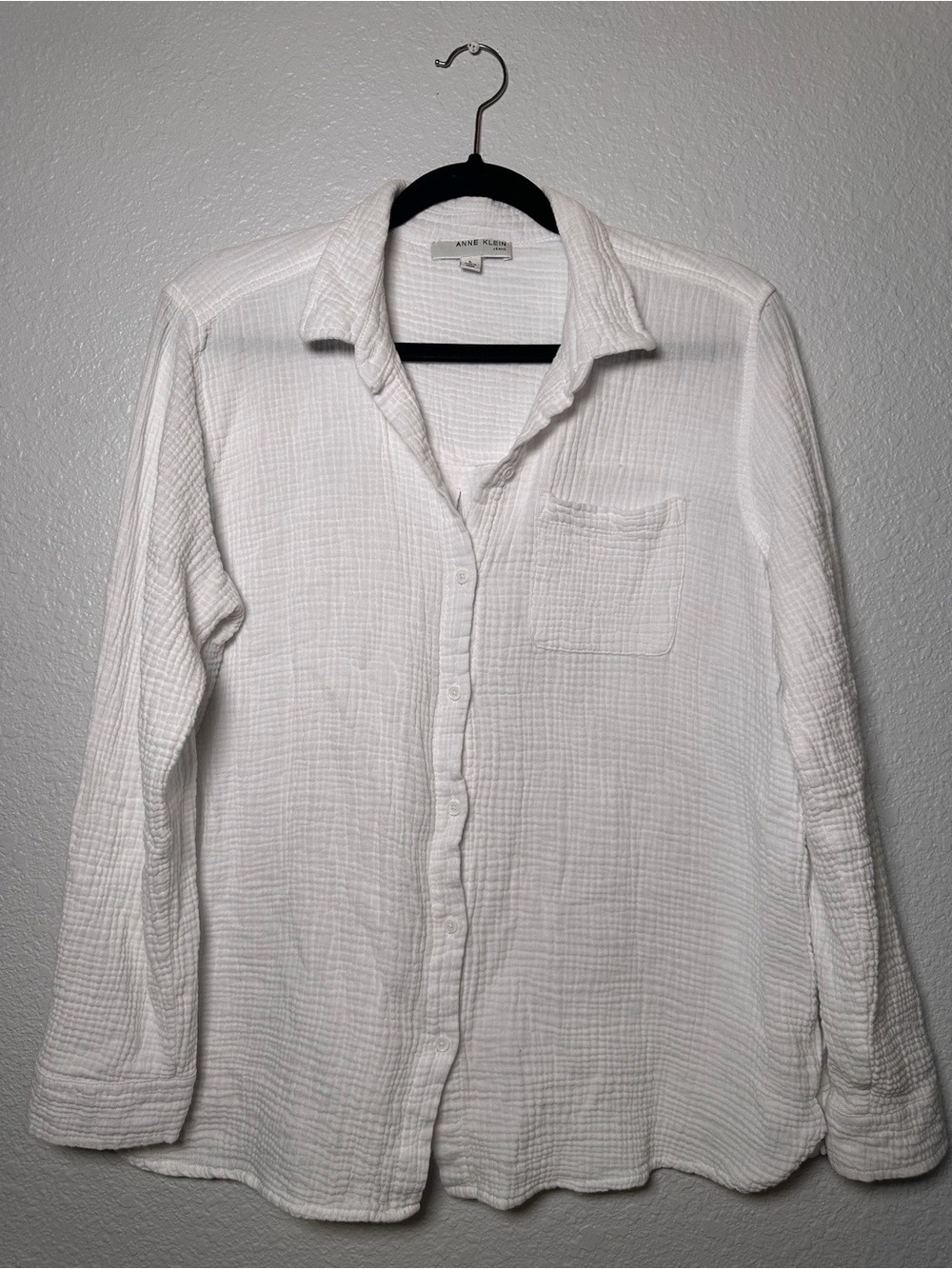 Anne Klein // White 100% cotton Gauze Long-Sleeve Button-Up Shirt- size L